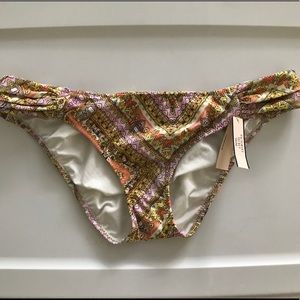 Victoria’s Secrets Knockout bikini bottoms